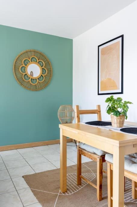 Beautiful With Terrace + Private Parking Appartement *
